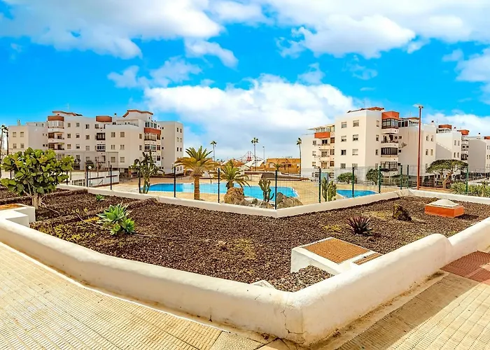 Luxury 3 Bedroom Perla Del Mar 公寓