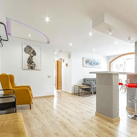 아파트 Luxury 3 Bedroom Perla Del Mar *